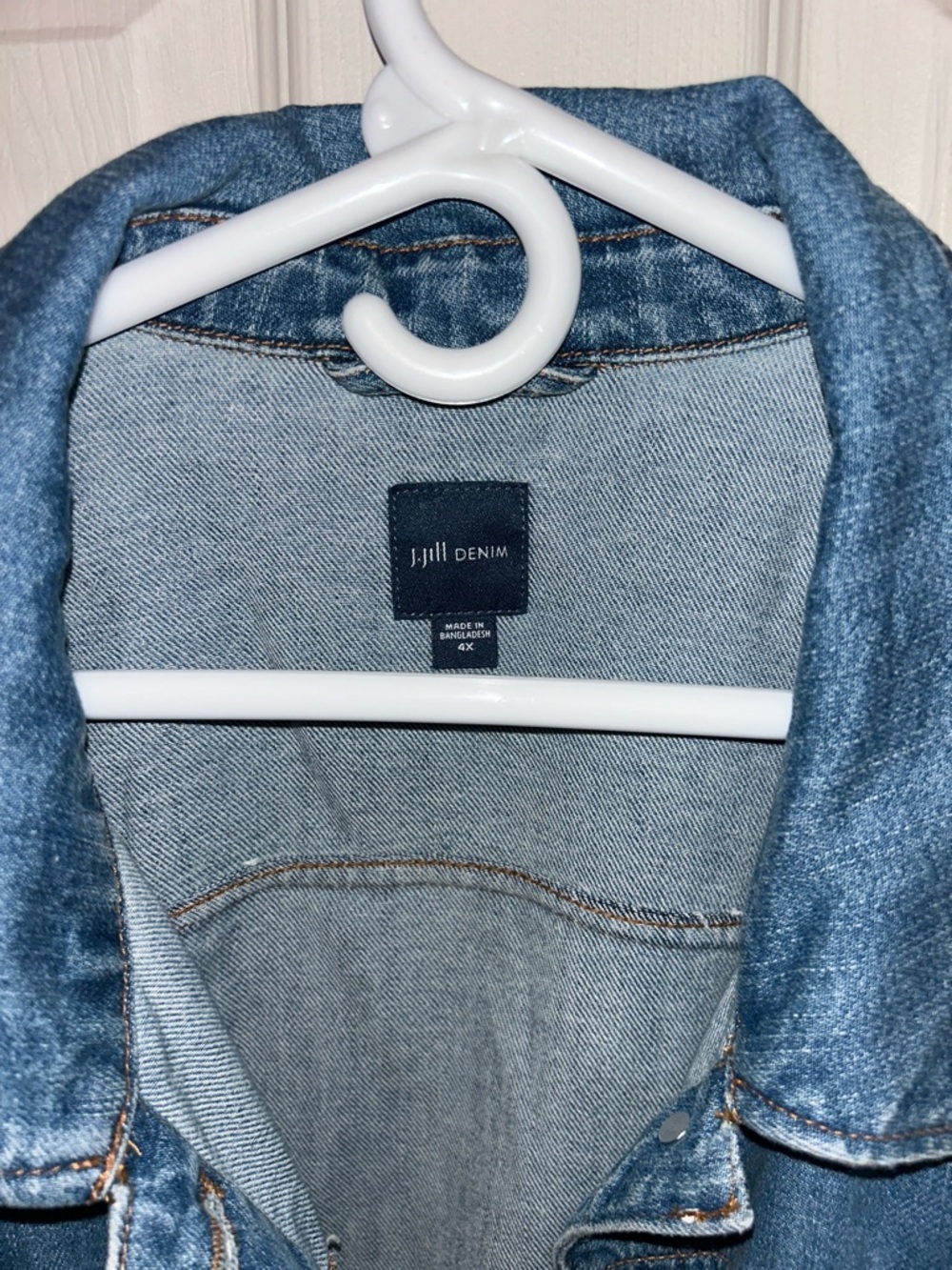 Light Blue Denim Jacket with Gold Buttons - Picture 2 of 2